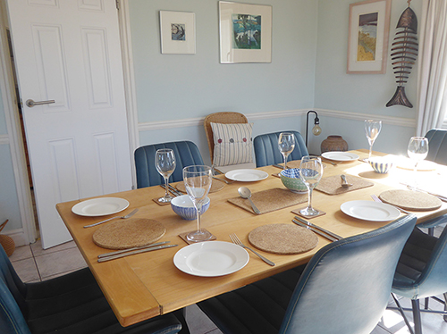 Highwood Dining Room - Holidays in Looe Cornwall